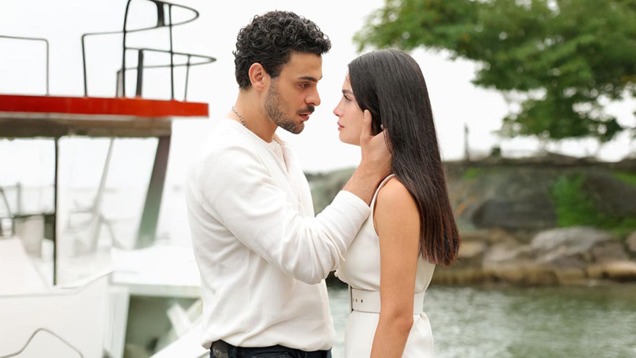 مسلسل عيناك كالبحر الاسود الحلقة 11 الحادية عشر مترجمة